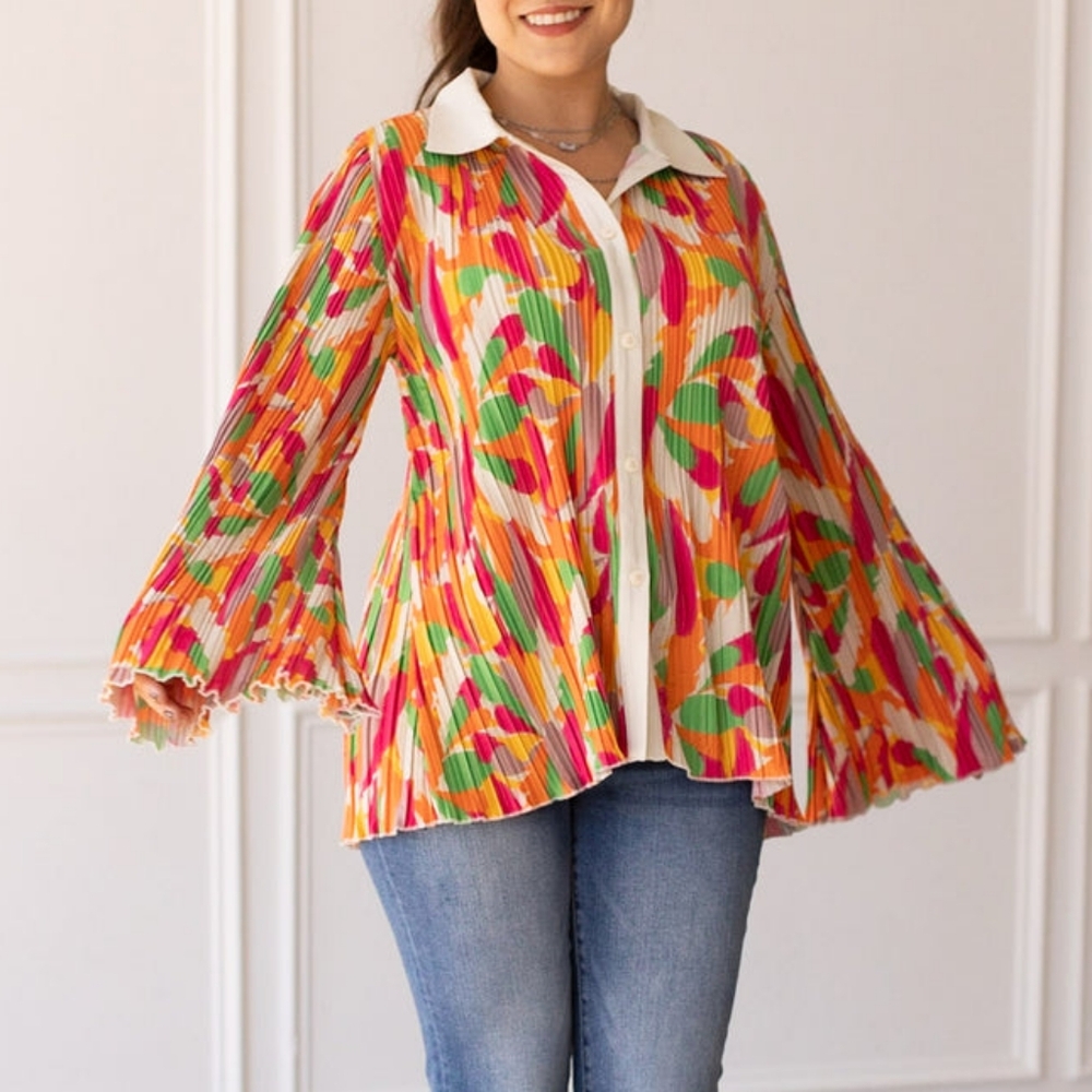 NWT Grace + Emma Pleats & Petals Flare Sleeve Top